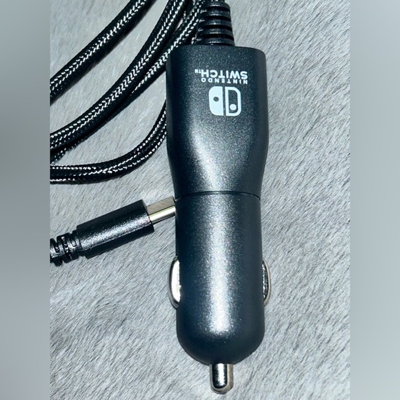 Nintendo Switch Car Charger - Picture 2 of 2